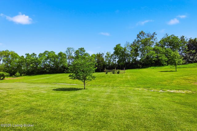 126 Dory Dr, Salvisa, KY 40372