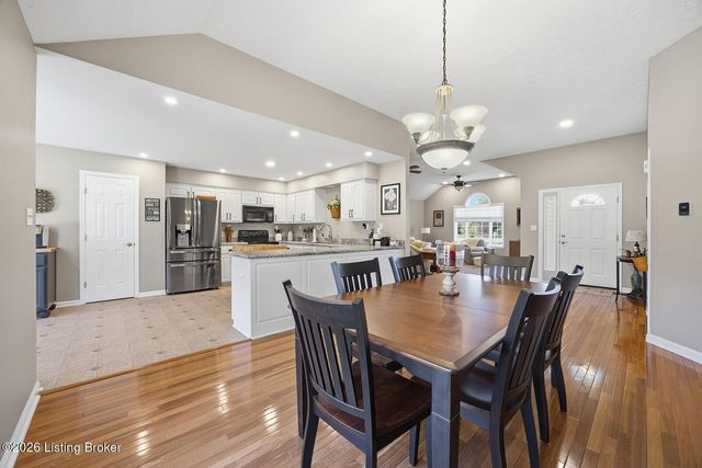 126 Dory Dr, Salvisa, KY 40372