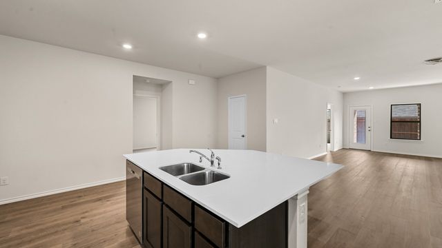 440 Drake Drive, Ferris, TX 75125
