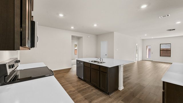 440 Drake Drive, Ferris, TX 75125