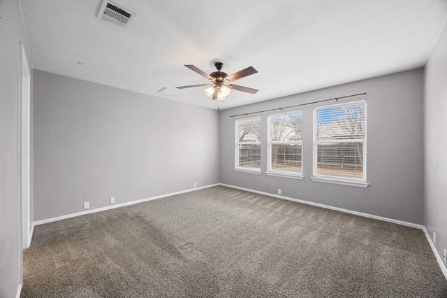 500 Kingfisher LN, Leander, TX 78641