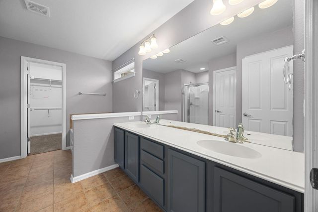 500 Kingfisher LN, Leander, TX 78641