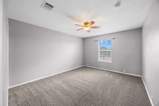 500 Kingfisher LN, Leander, TX 78641