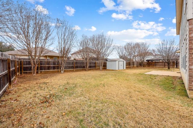 500 Kingfisher LN, Leander, TX 78641