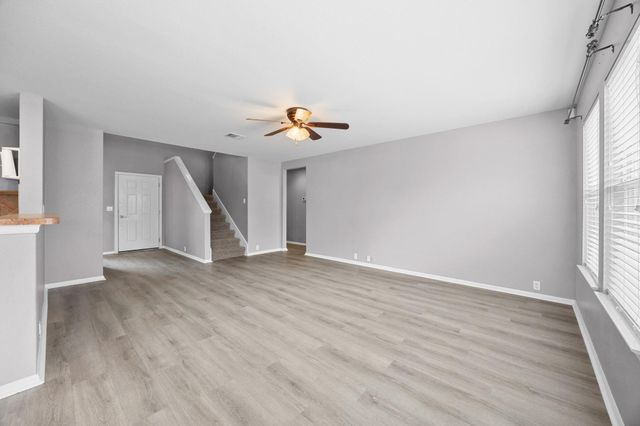 500 Kingfisher LN, Leander, TX 78641