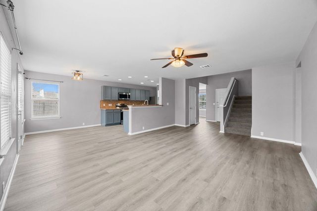 500 Kingfisher LN, Leander, TX 78641