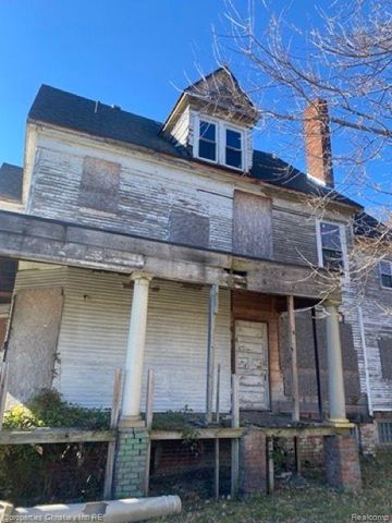 100 PINGREE Street, Detroit, MI 48202