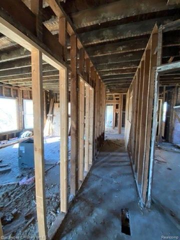 100 PINGREE Street, Detroit, MI 48202