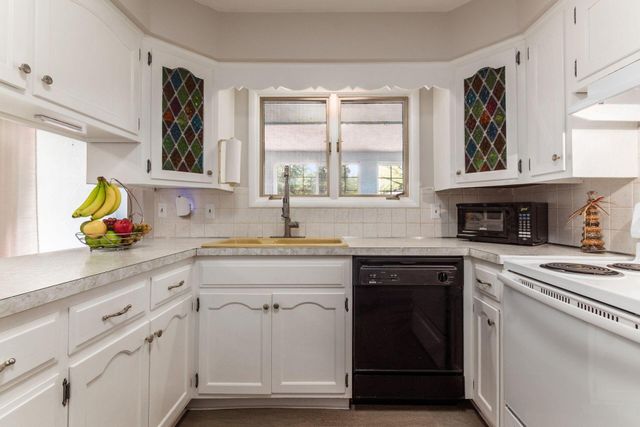 240 Old Trail Drive, Columbus, OH 43213