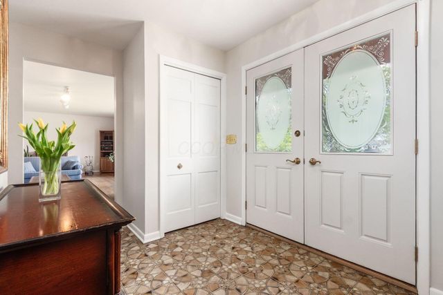 240 Old Trail Drive, Columbus, OH 43213