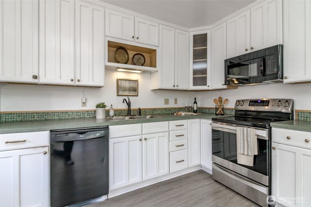 1514 Rainier St, Steilacoom, WA 98388