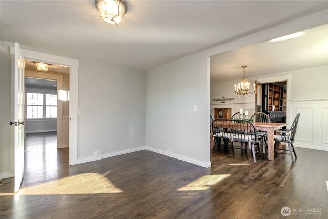 1514 Rainier St, Steilacoom, WA 98388