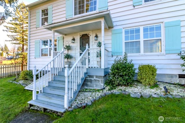1514 Rainier St, Steilacoom, WA 98388