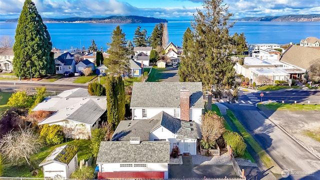 1514 Rainier St, Steilacoom, WA 98388