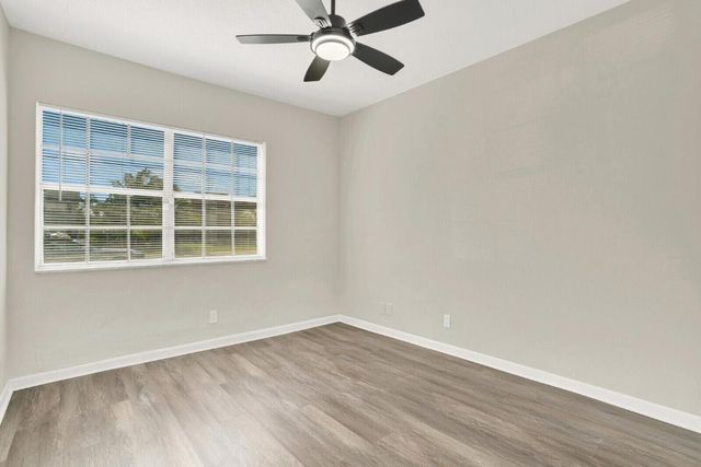 299 SW 7th Street 1040, Boca Raton, FL 33432