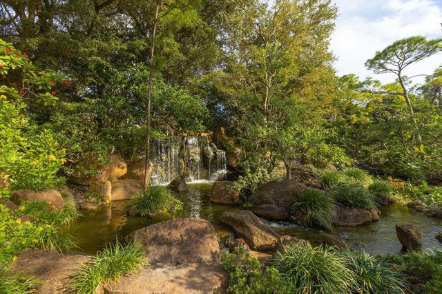 299 SW 7th Street 1040, Boca Raton, FL 33432