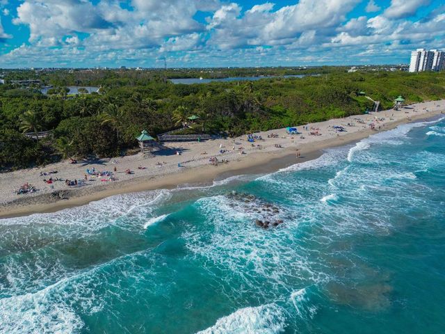 299 SW 7th Street 1040, Boca Raton, FL 33432