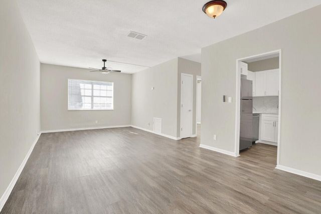 299 SW 7th Street 1040, Boca Raton, FL 33432