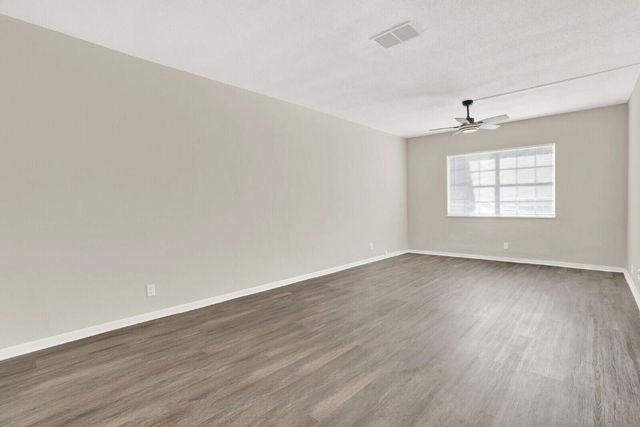 299 SW 7th Street 1040, Boca Raton, FL 33432