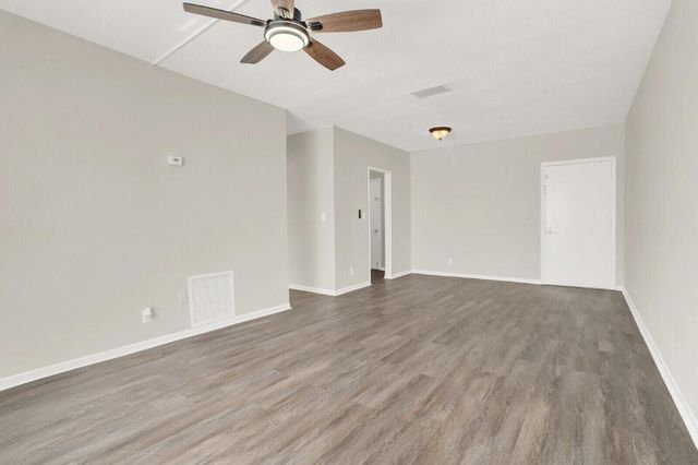 299 SW 7th Street 1040, Boca Raton, FL 33432