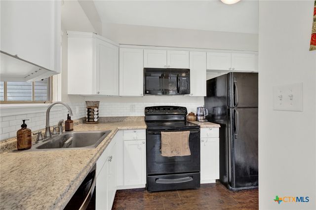 201 Ridgewood, San Marcos, TX 78666