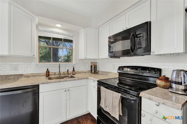 201 Ridgewood, San Marcos, TX 78666