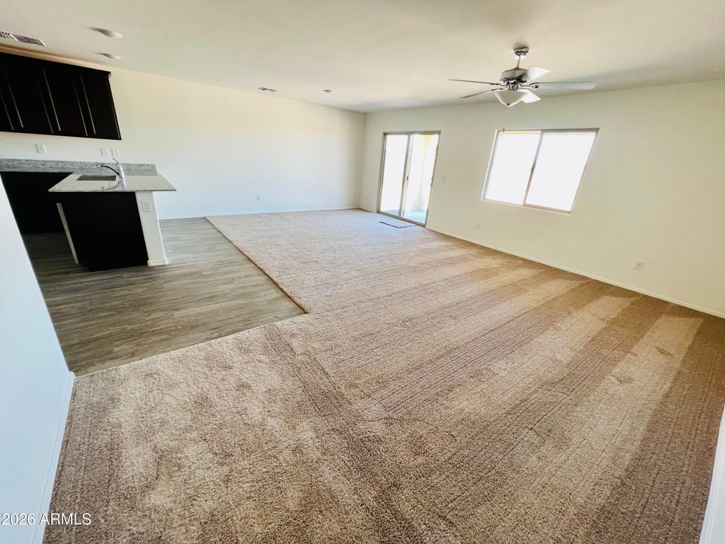 Image 10 of property listing at 1536 E INOUYE Drive, Casa Grande, AZ 85122