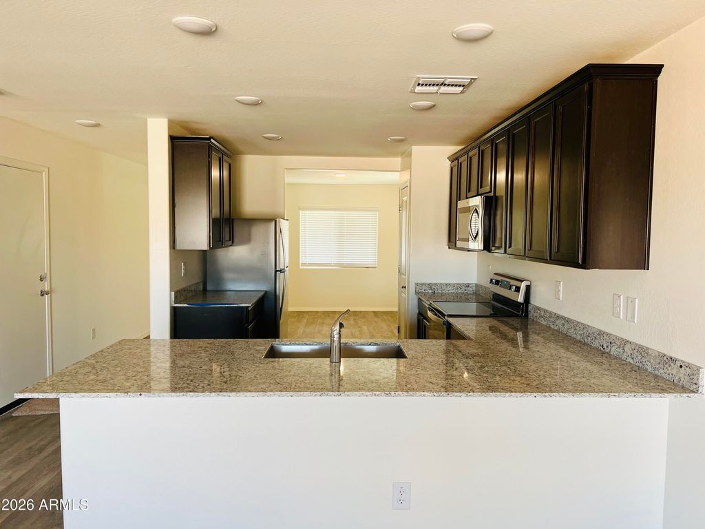 Image 18 of property listing at 1536 E INOUYE Drive, Casa Grande, AZ 85122