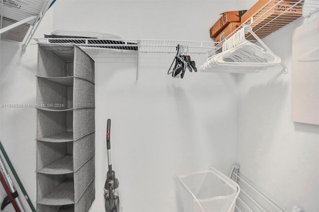 16699 COLLINS AV 3105, Sunny Isles Beach, FL 33160