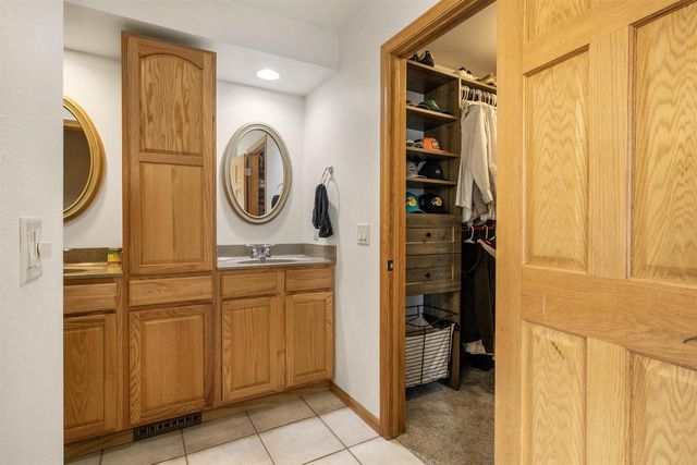 2012 Cherokee Drive, Prairie Du Sac, WI 53578