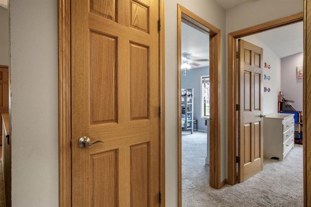2012 Cherokee Drive, Prairie Du Sac, WI 53578