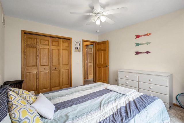 2012 Cherokee Drive, Prairie Du Sac, WI 53578