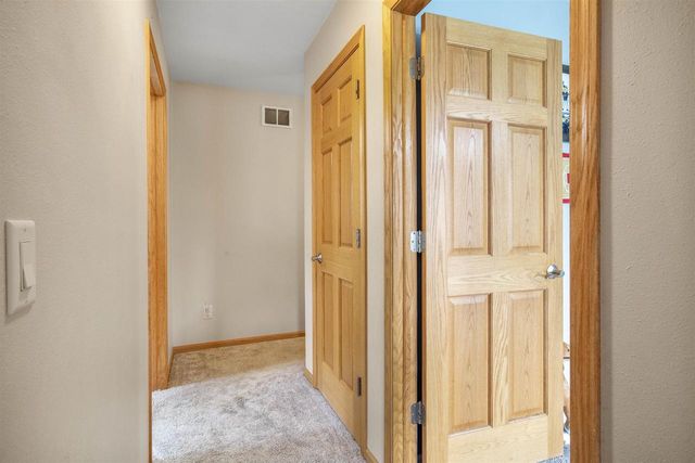 2012 Cherokee Drive, Prairie Du Sac, WI 53578