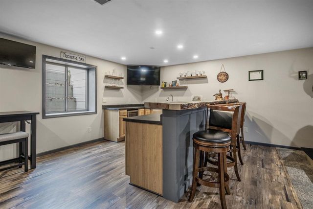 2012 Cherokee Drive, Prairie Du Sac, WI 53578