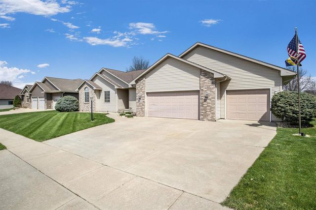 2012 Cherokee Drive, Prairie Du Sac, WI 53578