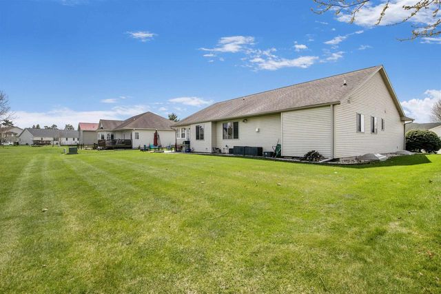 2012 Cherokee Drive, Prairie Du Sac, WI 53578