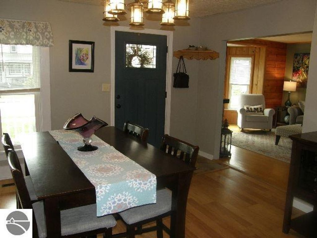 Image 10 of property listing at 714 Second Avenue, Alma, MI 48801