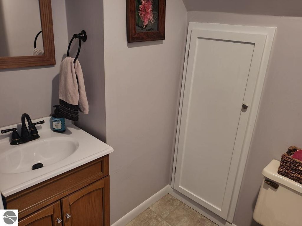 Image 23 of property listing at 714 Second Avenue, Alma, MI 48801