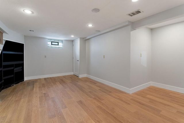 6245 Irving Avenue S, Richfield, MN 55423