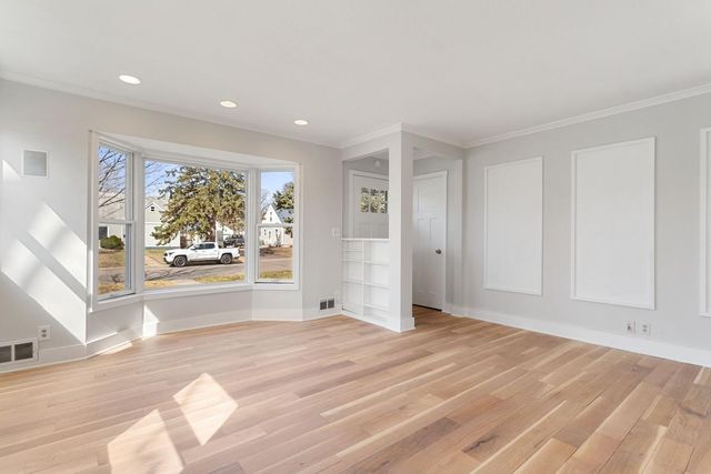 6245 Irving Avenue S, Richfield, MN 55423