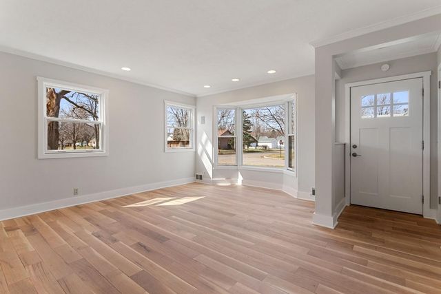 6245 Irving Avenue S, Richfield, MN 55423