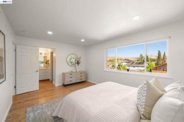40374 San Sebastian Pl, Fremont, CA 94539