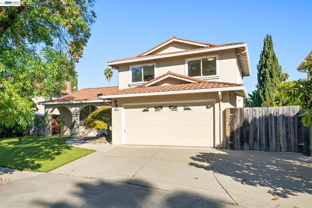 40374 San Sebastian Pl, Fremont, CA 94539