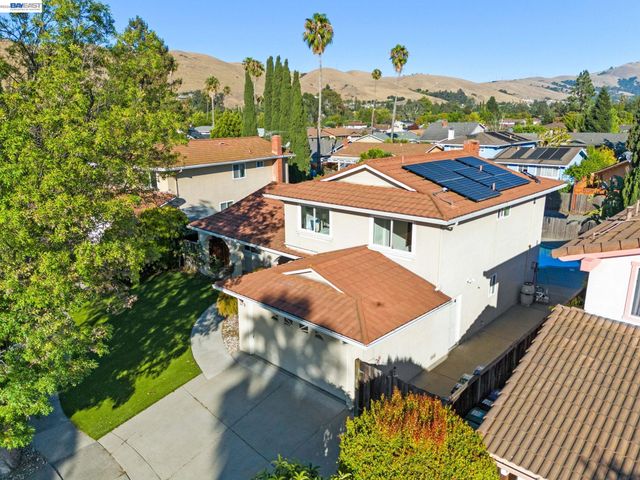 40374 San Sebastian Pl, Fremont, CA 94539