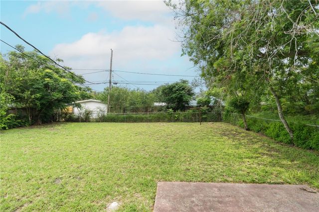 5921 Riley Dr, Corpus Christi, TX 78412