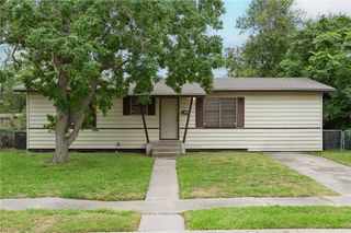 5921 Riley Dr, Corpus Christi, TX 78412