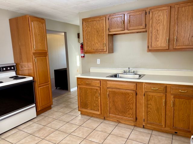 10 16th Street 1, Newbury, MA 01951