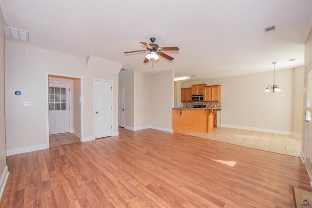 218 Misty Valley Lane, Bonaire, GA 31005