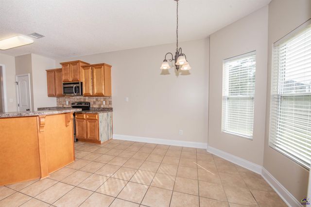 218 Misty Valley Lane, Bonaire, GA 31005