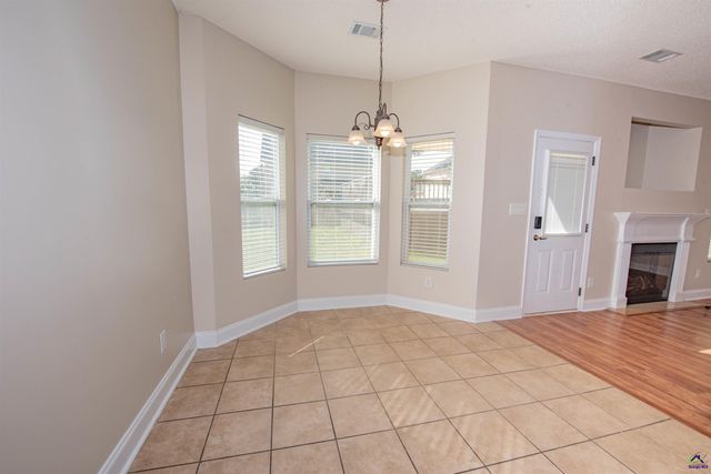 218 Misty Valley Lane, Bonaire, GA 31005